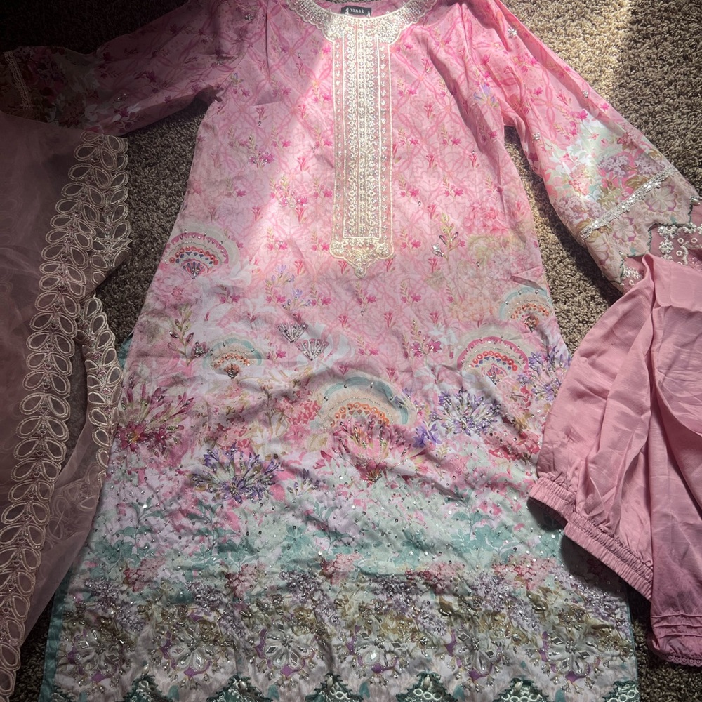 Silk pink embellished Pakistani outfit